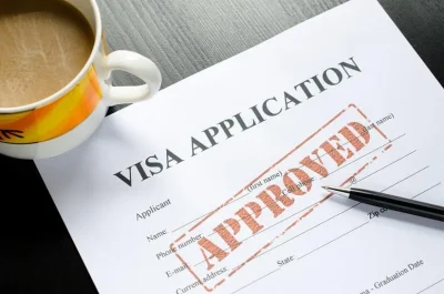 Nộp hồ sơ xin visa Pháp
